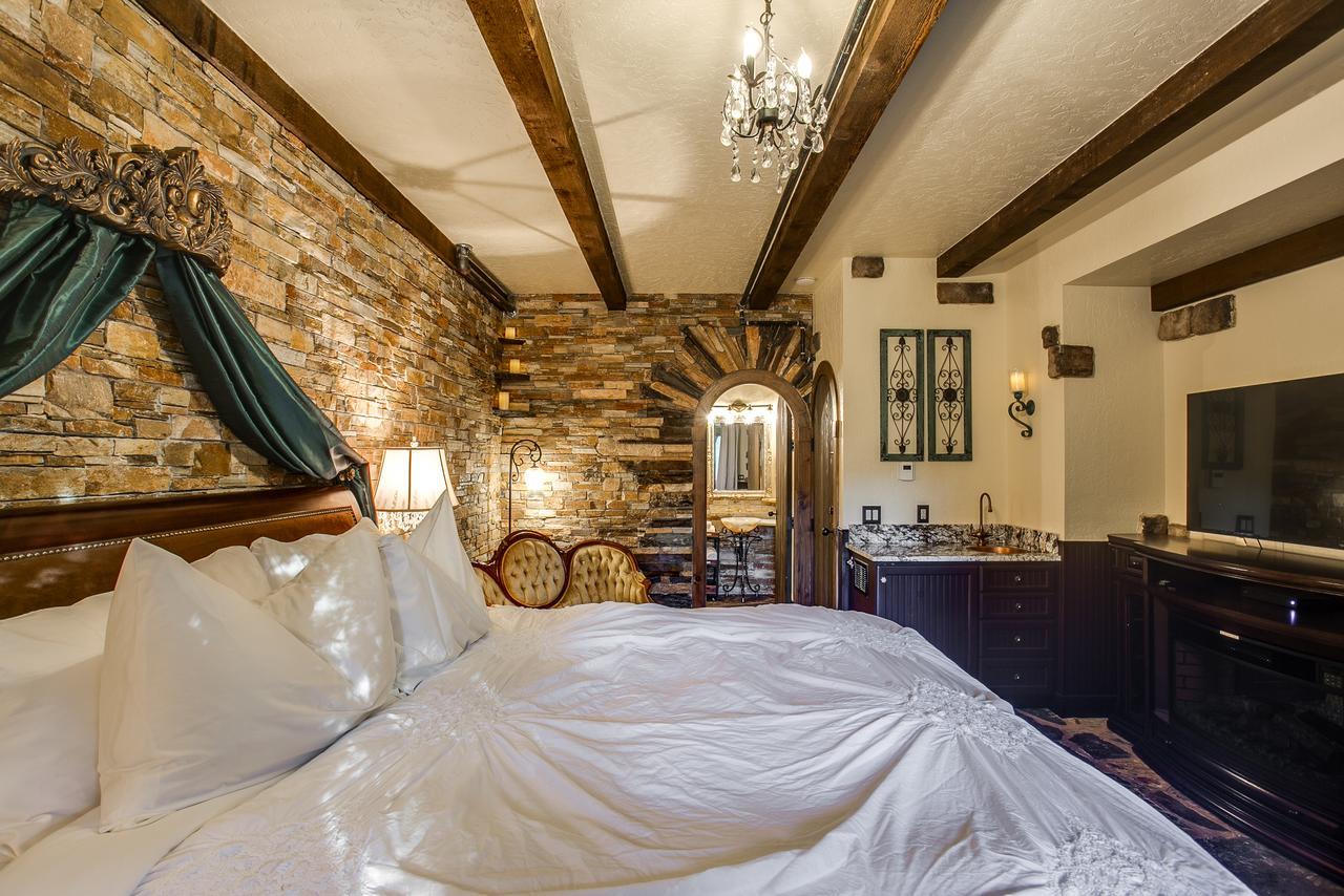 Storybook Riverside Inn Левънуърт Екстериор снимка